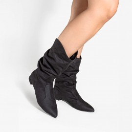 Bota Slouch com Salto Baixo Preta